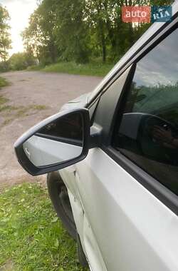 Хетчбек Volkswagen Polo 2012 в 