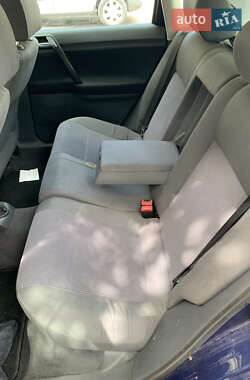 Хетчбек Volkswagen Polo 2003 в 