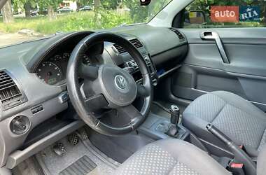 Хетчбек Volkswagen Polo 2003 в 