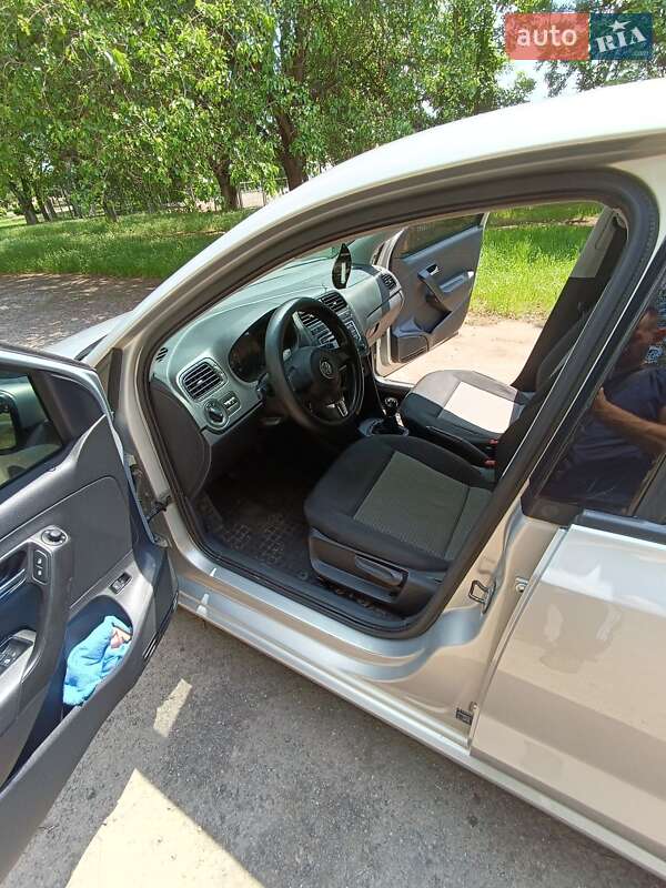 Седан Volkswagen Polo 2011 в Кривому Розі