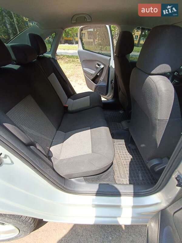 Седан Volkswagen Polo 2011 в Кривому Розі