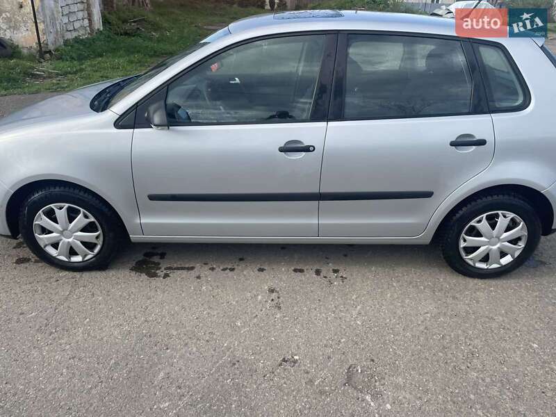 Хетчбек Volkswagen Polo 2006 в Рудки