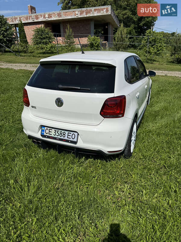 Хэтчбек Volkswagen Polo 2012 в Черновцах
