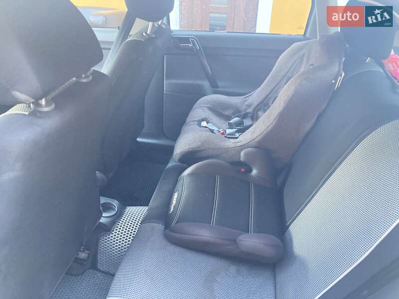 Хетчбек Volkswagen Polo 2002 в Ходореві
