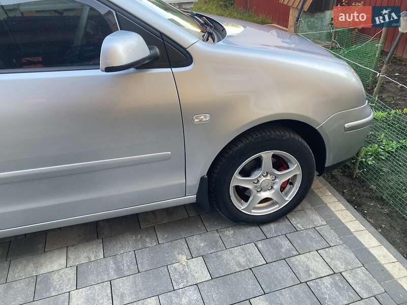 Хетчбек Volkswagen Polo 2002 в Ходореві