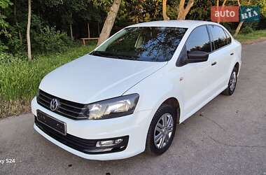 Седан Volkswagen Polo 2018 в Пятихатках