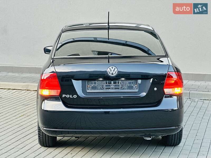 Седан Volkswagen Polo 2011 в Мукачевому
