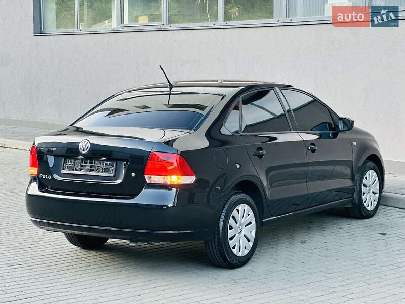 Седан Volkswagen Polo 2011 в Мукачевому