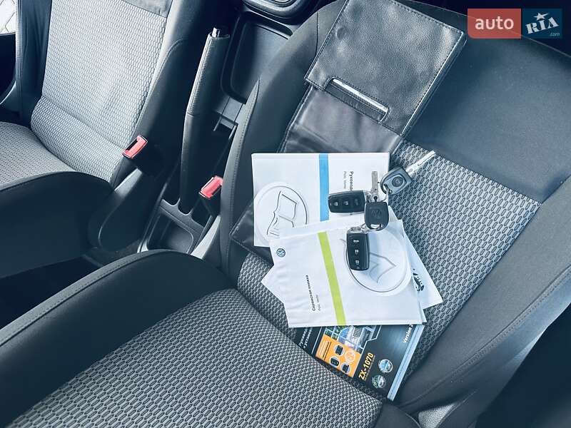 Седан Volkswagen Polo 2011 в Мукачевому