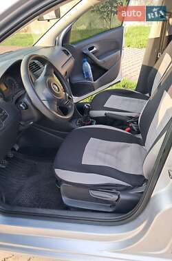 Седан Volkswagen Polo 2013 в 