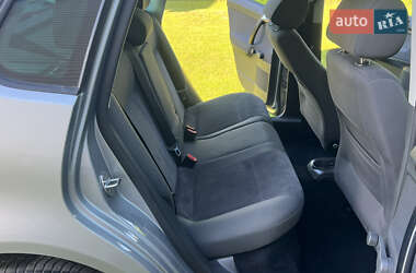 Хэтчбек Volkswagen Polo 2006 в 