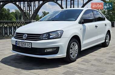 Седан Volkswagen Polo 2017 в Дніпрі