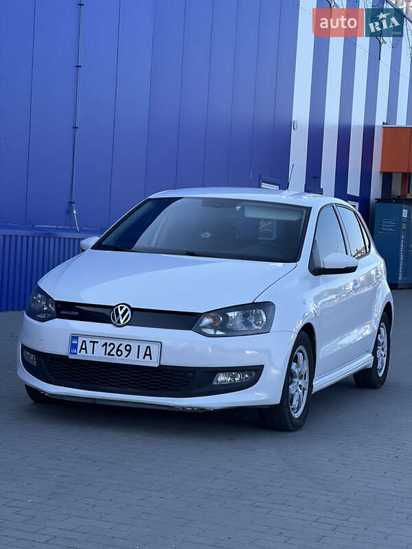 Хэтчбек Volkswagen Polo 2010 в Калуше