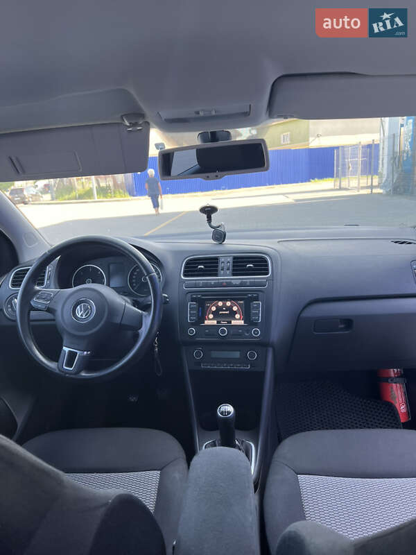 Хэтчбек Volkswagen Polo 2010 в Калуше