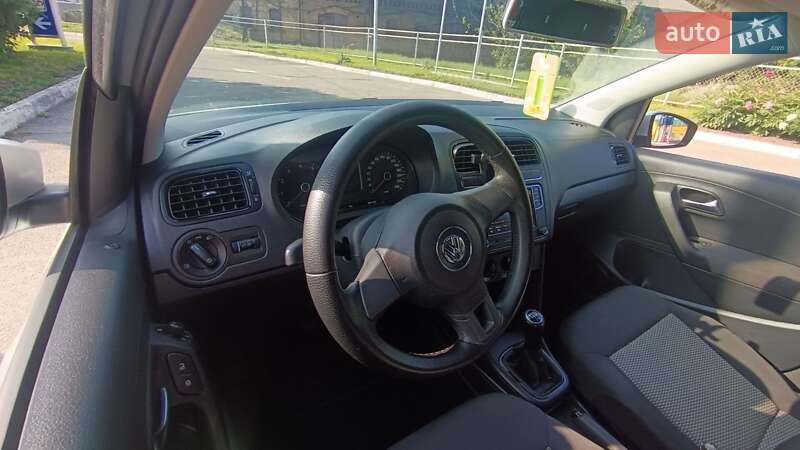 Хэтчбек Volkswagen Polo 2010 в Корсуне-Шевченковском