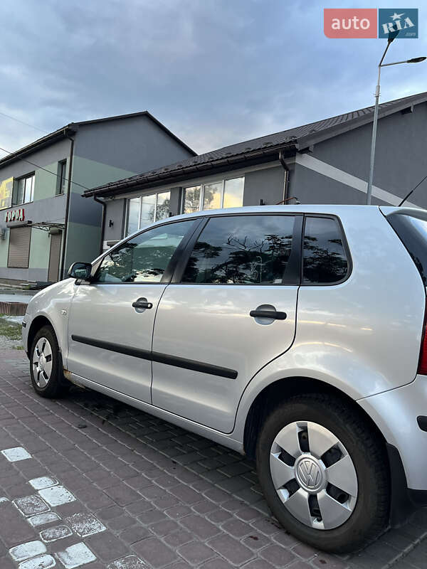 Хетчбек Volkswagen Polo 2003 в Івано-Франківську