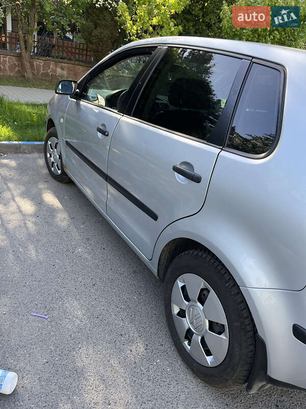 Хетчбек Volkswagen Polo 2003 в Івано-Франківську