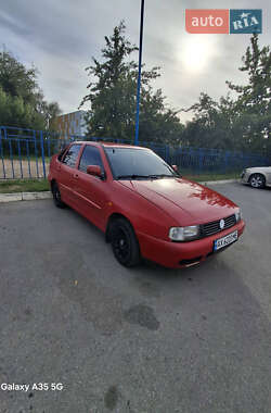 Седан Volkswagen Polo 1997 в 