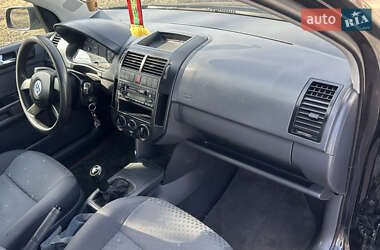 Хэтчбек Volkswagen Polo 2002 в 