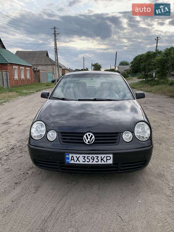 Хэтчбек Volkswagen Polo 2002 в 