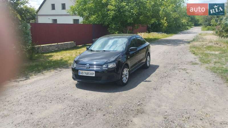 Седан Volkswagen Polo 2012 в Виннице