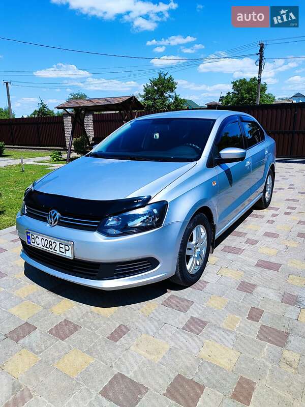 Седан Volkswagen Polo 2011 в Меденичах