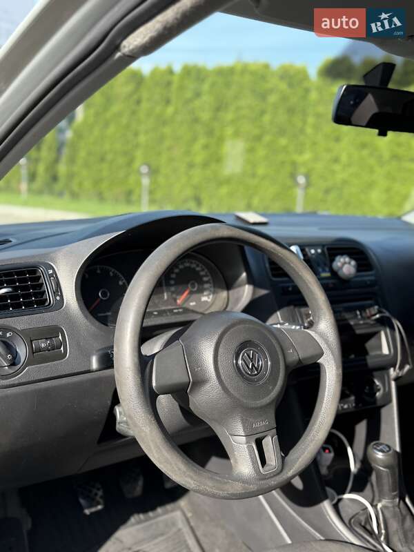 Седан Volkswagen Polo 2012 в Дунаевцах