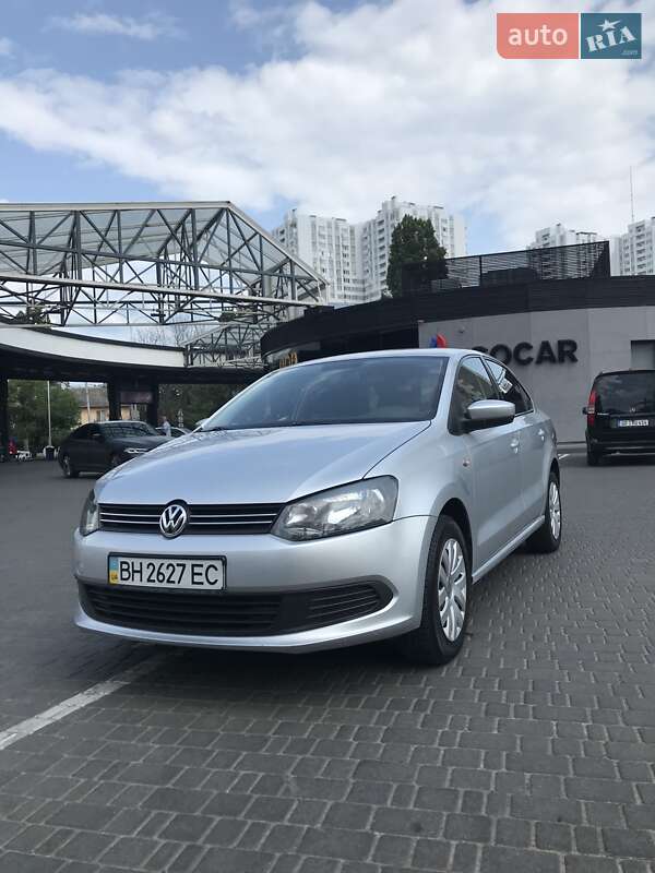 Седан Volkswagen Polo 2011 в 