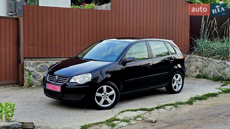 Хэтчбек Volkswagen Polo 2008 в 