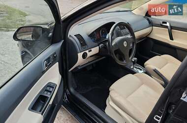 Хэтчбек Volkswagen Polo 2008 в 