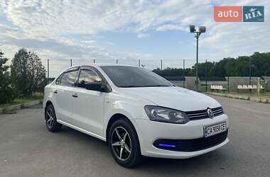 Седан Volkswagen Polo 2011 в 