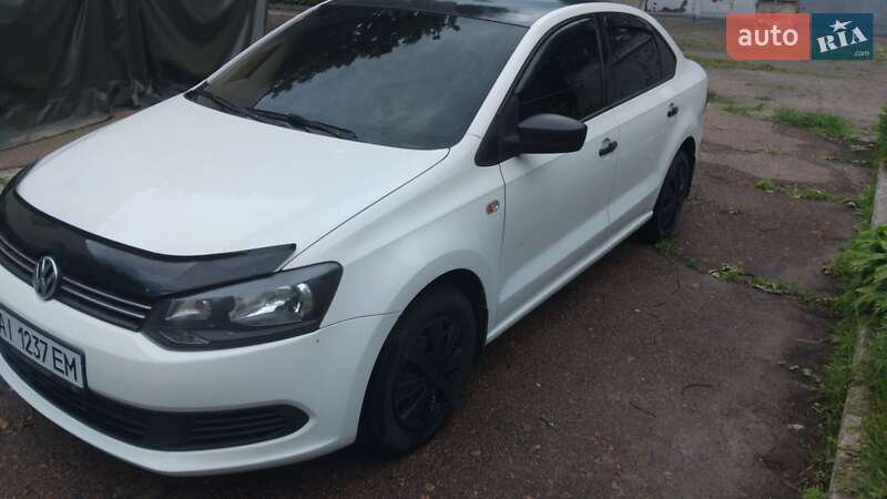 Седан Volkswagen Polo 2011 в Чернігові