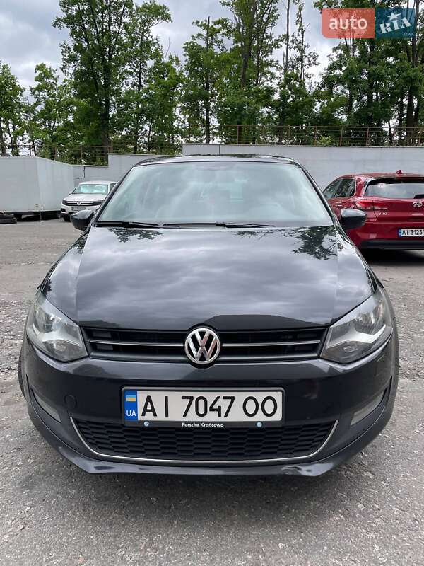 Хэтчбек Volkswagen Polo 2010 в 