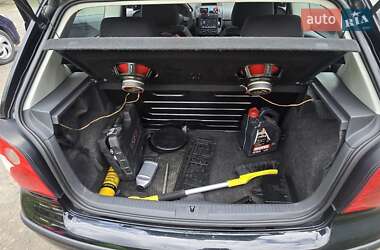 Хетчбек Volkswagen Polo 2003 в 