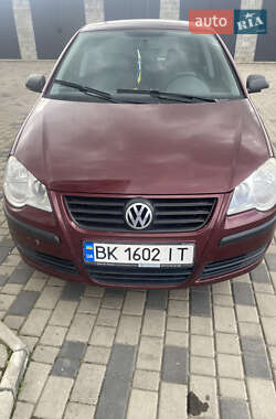 Хэтчбек Volkswagen Polo 2007 в Березному