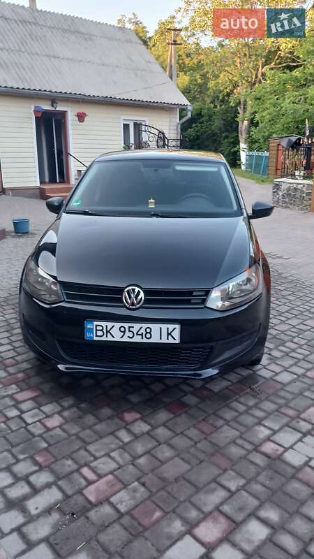 Хетчбек Volkswagen Polo 2009 в 