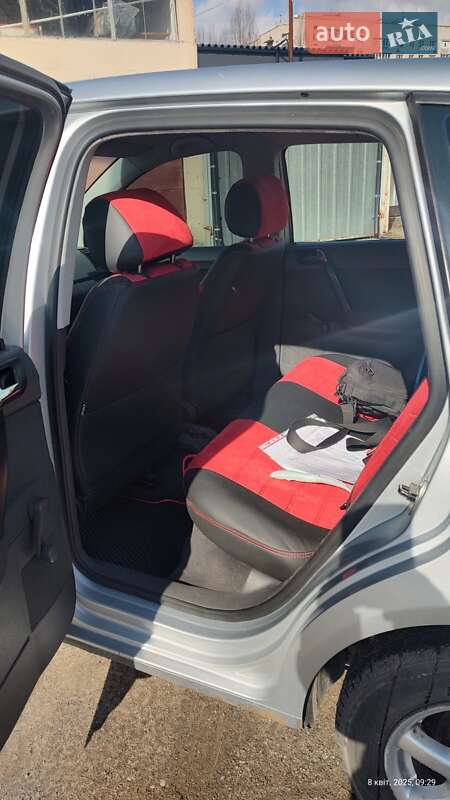 Хетчбек Volkswagen Polo 2003 в Дніпрі