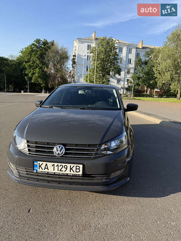 Volkswagen Polo 2016