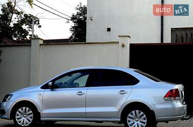 Седан Volkswagen Polo 2011 в 