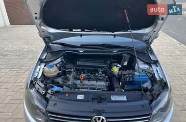 Седан Volkswagen Polo 2011 в 