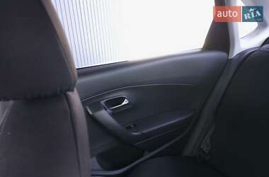 Седан Volkswagen Polo 2011 в 