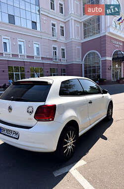 Хетчбек Volkswagen Polo 2014 в 