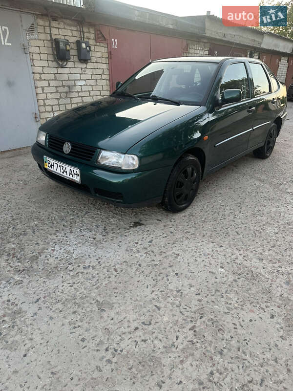 Volkswagen Polo 1998