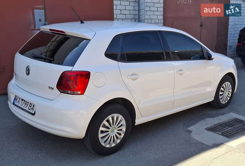 Хетчбек Volkswagen Polo 2013 в Києві