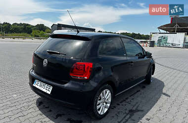 Хэтчбек Volkswagen Polo 2011 в Черновцах