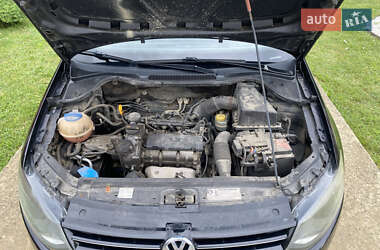 Хэтчбек Volkswagen Polo 2011 в Черновцах