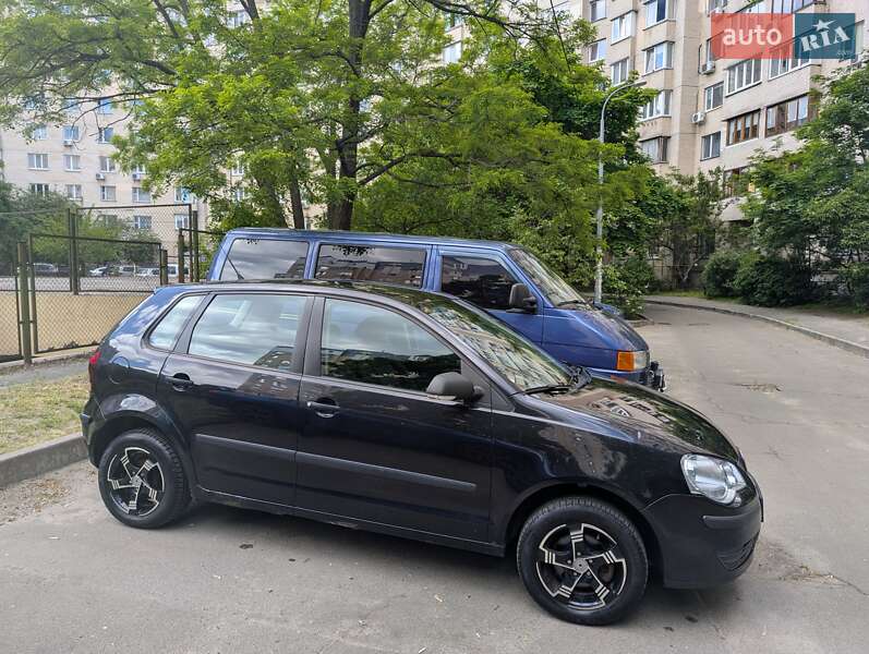 Хэтчбек Volkswagen Polo 2008 в Киеве