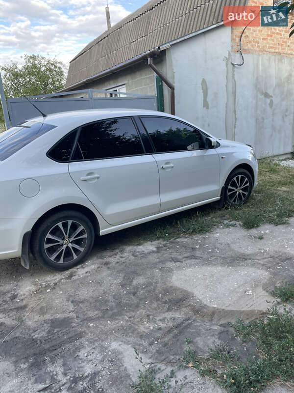 Седан Volkswagen Polo 2012 в Кропивницком