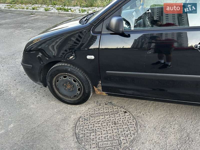 Хетчбек Volkswagen Polo 2003 в Харкові