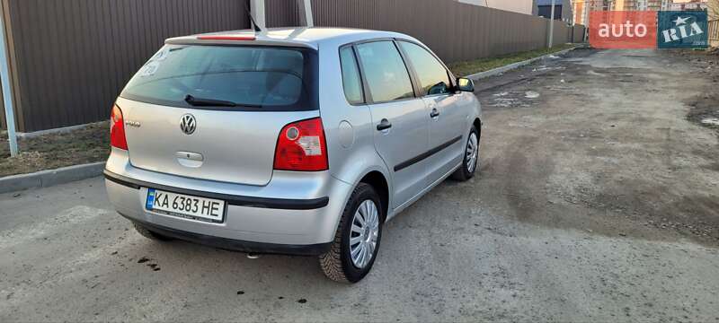 Хэтчбек Volkswagen Polo 2002 в Петропавловской Борщаговке